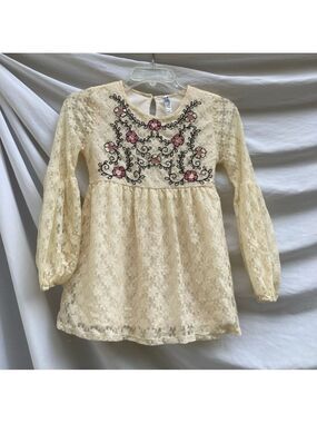 Beautees Lace Dress with Embroidered Flowers, Size Medium